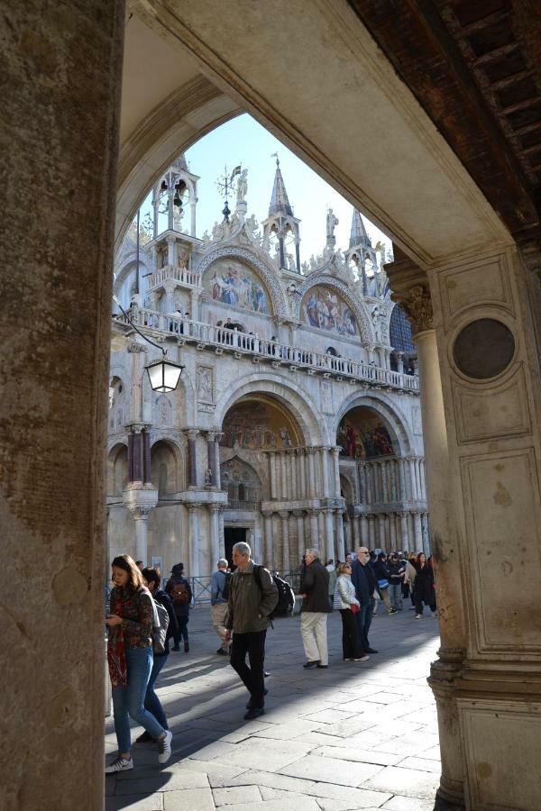 Castello 5888 B, Santa Marina, Calle Marcello, Canale Apartment Venice